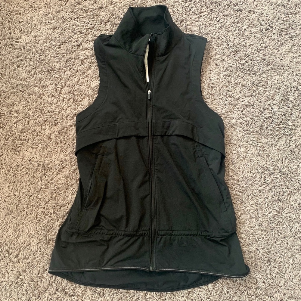 Black lululemon vest